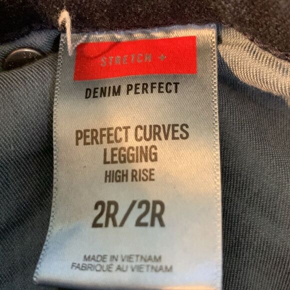 Express Stretch + Denim Perfect Curves Dark Wash Legging High Rise Size 2 R - Picture 8 of 8
